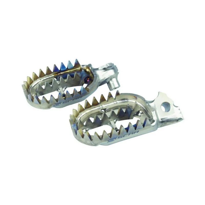 SCAR závodní stupačky řidiče titanové GRIPPER KTM SX 50 98-23, SX 65 98-23, 85 SX 98-24 barva titanová Originální