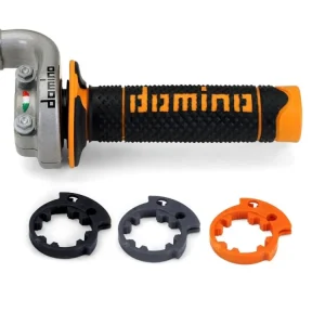 DOMINO plynová rukojeť kompletní s s rukojeťmi OFF ROAD KTM/HUSQVARNA/GASGAS 4T (barva stříbrná pouzdro/skříň) barva černá/oranžová Originální