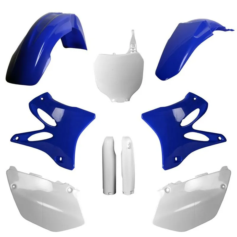 POLISPORT kompletní sada plastů (FULL KIT) YAMAHA YZ 125/250 05 v sadě tabulka přední (8658000001) i kryty tlumičů (8398100001) barva světle modrá bílá OEM Značkový