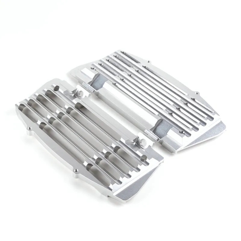 Záruka V Ceně X-GRIP sada krytů chladičů (spojlerů) AIR FORCE GASGAS 21-23, HUSQVARNA 17-23, KTM 17-23 barva stříbrná