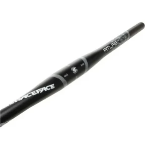 Nová Kolekce Řídítka RACE FACE Atlas Flat 31.8x785 mm