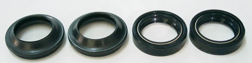 Akční Cena Sada simerinků a prachovek do předních vidlic Tourmax HONDA VT 125 C,C2 Shadow rok 99-07